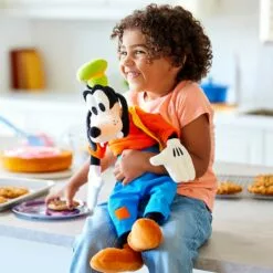 Goofy Plush – Medium 18 1/2'' 7 Goofy Plush – Medium 18 1/2'' -National Geographic Shop 1231000443602 1