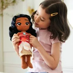 Moana Plush Doll – Small 13 3/4'' 6 Moana Plush Doll – Small 13 3/4'' -National Geographic Shop 1233000444582 1