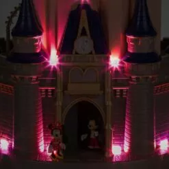 Cinderella Castle Playset – Walt Disney World 15 Cinderella Castle Playset – Walt Disney World -National Geographic Shop 1714047402031 3