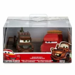 Lightning McQueen And Tow Mater Die Cast Set – Cars On The Road 7 Lightning McQueen And Tow Mater Die Cast Set – Cars On The Road -National Geographic Shop 1715036514657 2