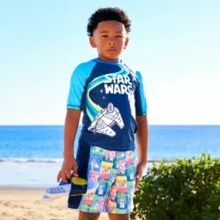 Millennium Falcon Rash Guard For Kids – Star Wars -National Geographic Shop 3921059192293 1