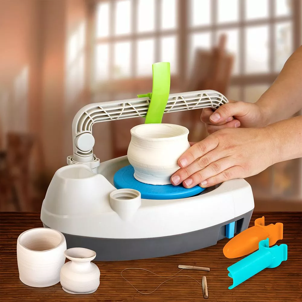 Pottery Wheel Craft Kit – National Geographic 5 Pottery Wheel Craft Kit – National Geographic - Image 3