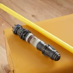 Rey Skywalker LIGHTSABER โ Star Wars 9 Rey Skywalker LIGHTSABER โ Star Wars -National Geographic Shop 6106047624590 3